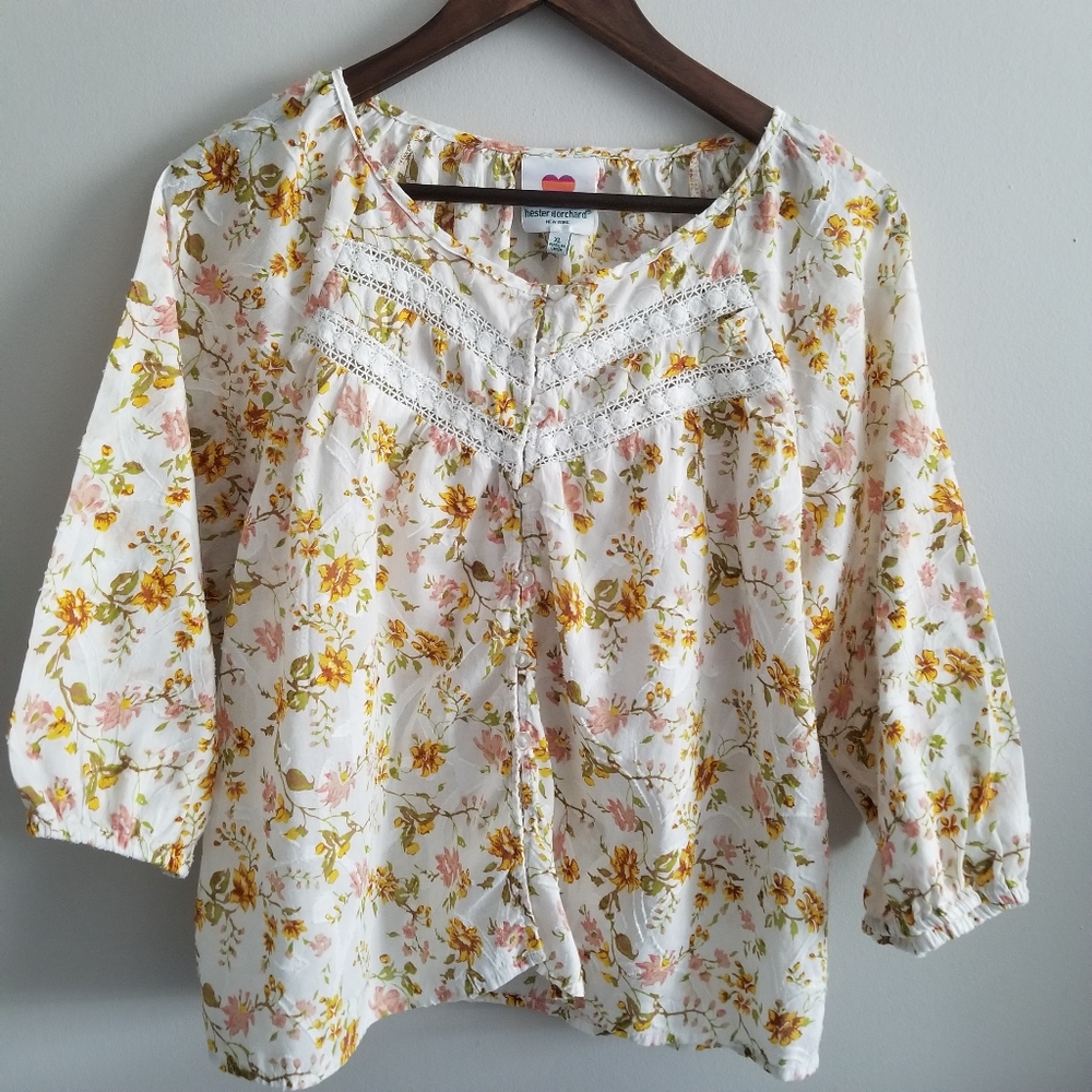 Hester & Orchard New York Floral Boho Buton Down Crochet detail Top XL